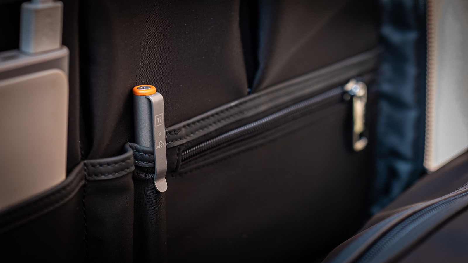 Modern Styling with Oak &amp; Rove&#8217;s Alto Briefcase
